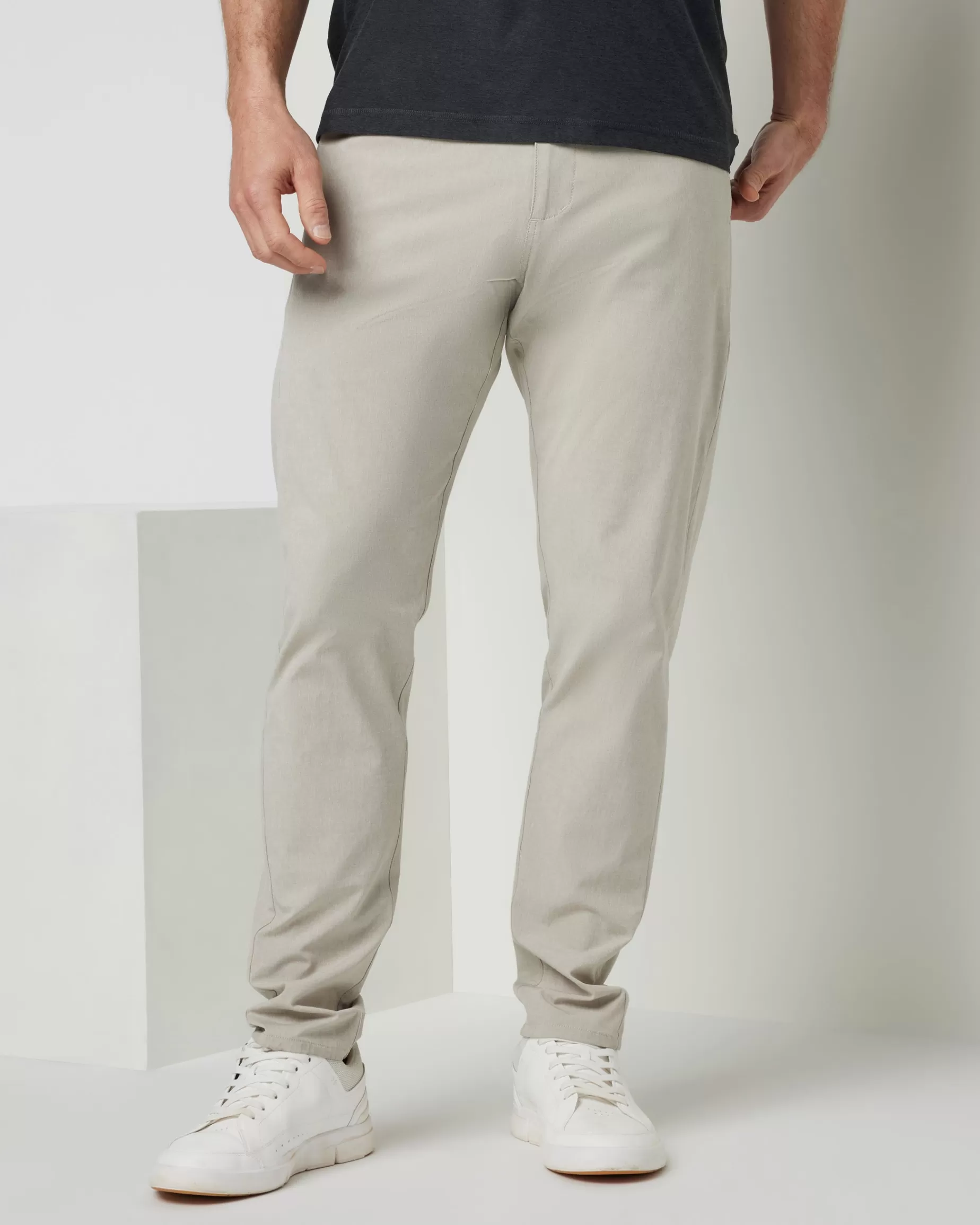 Vuori Aim Pant 30" Khaki New