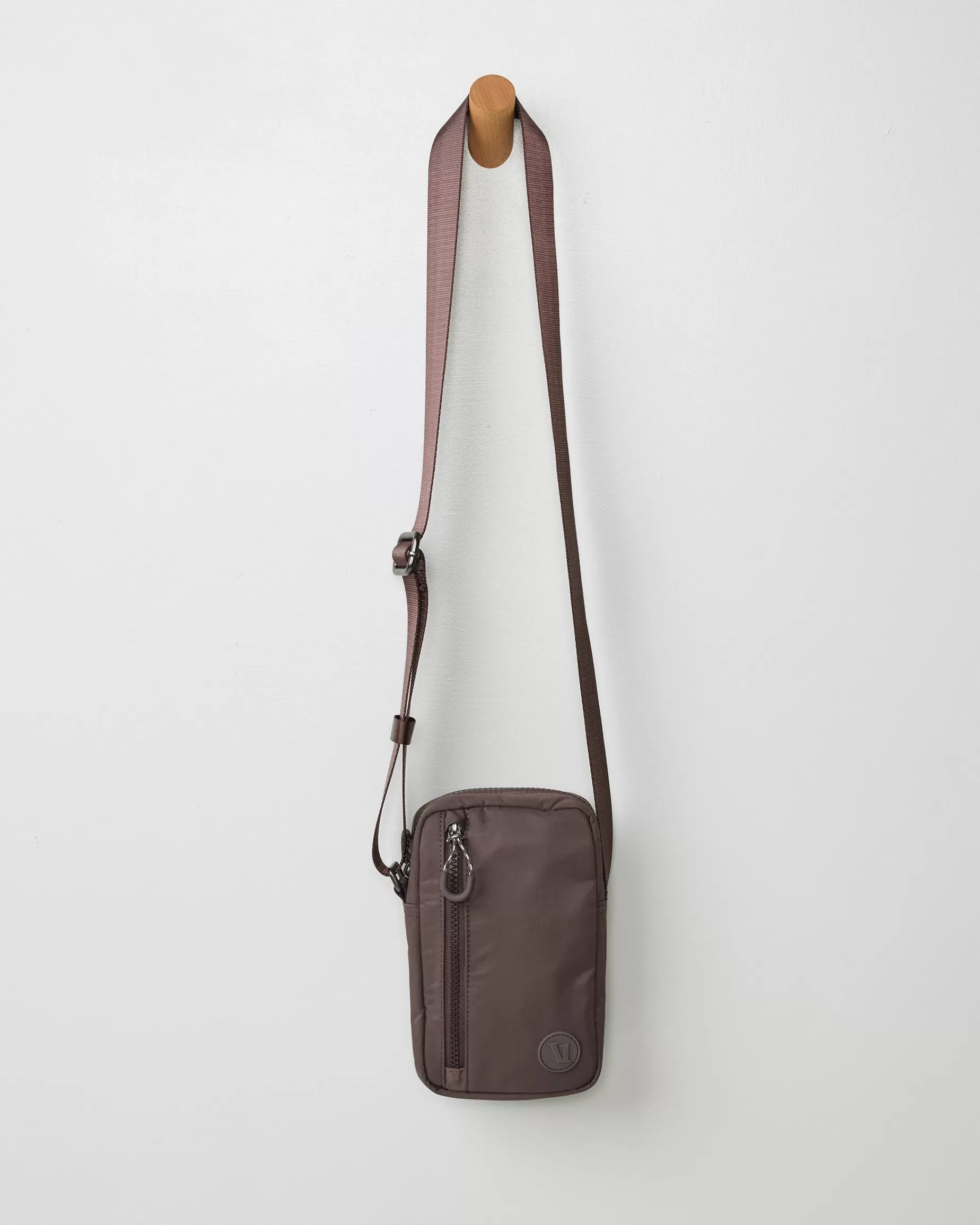 Vuori All Around Crossbody Chocolate Shop