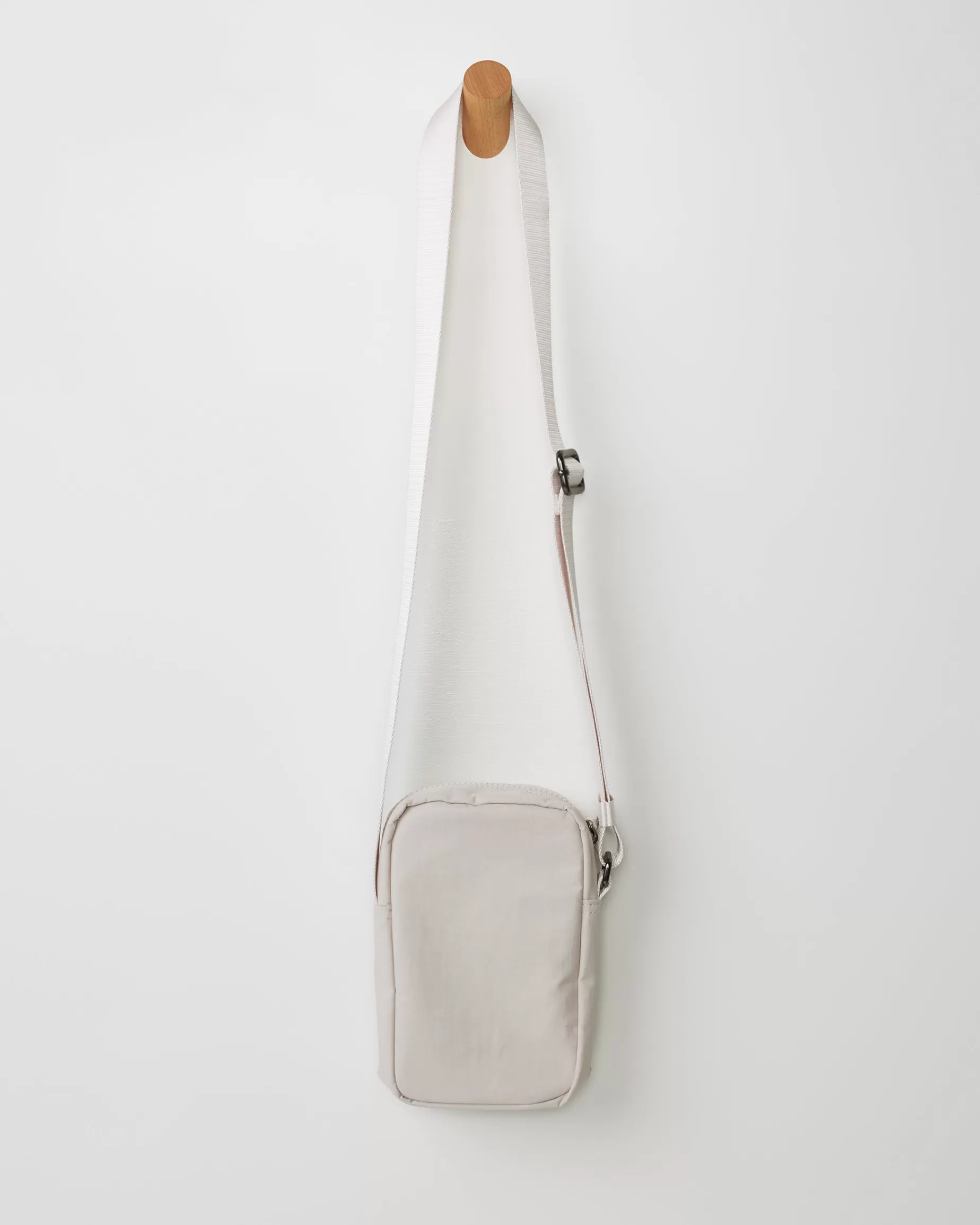 Vuori All Around Crossbody Ecru Store