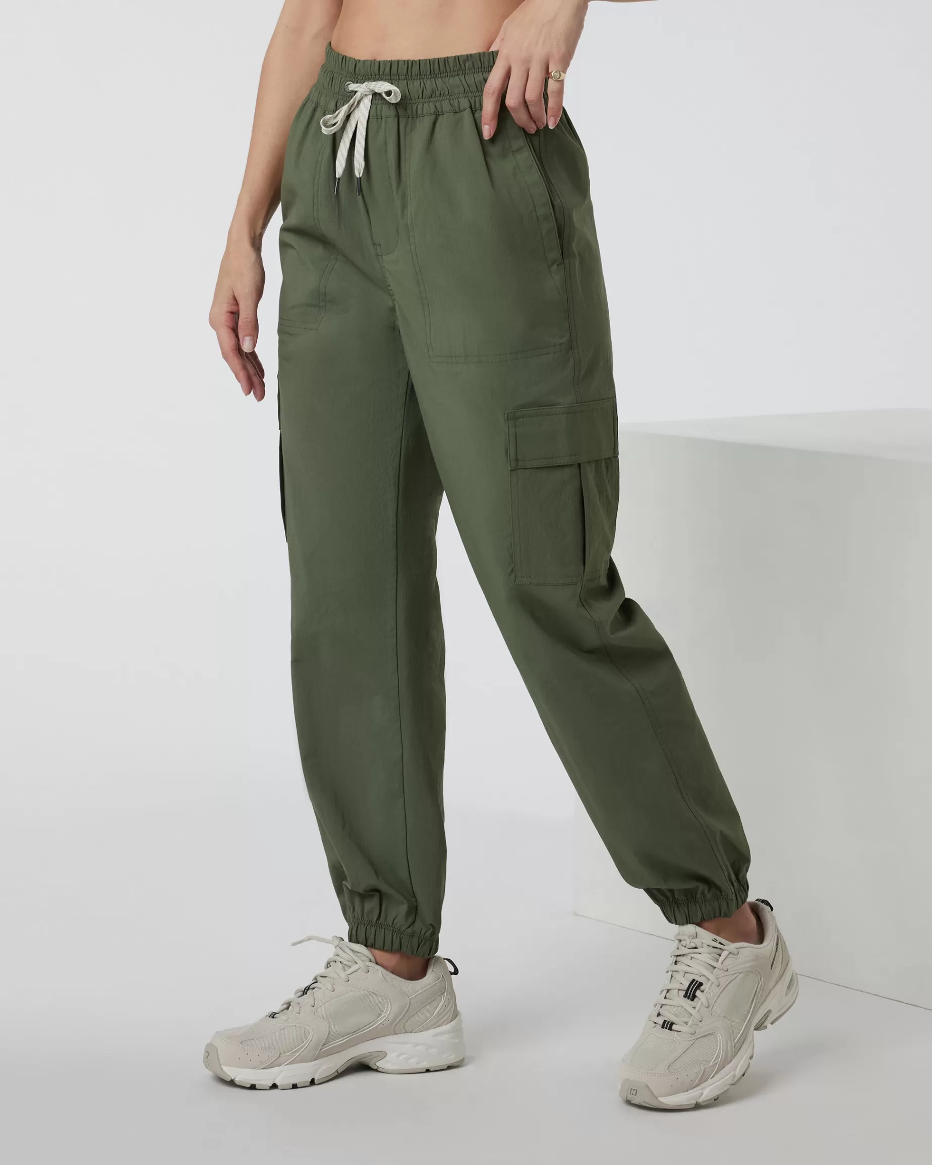 Vuori Birch Jogger Army Discount