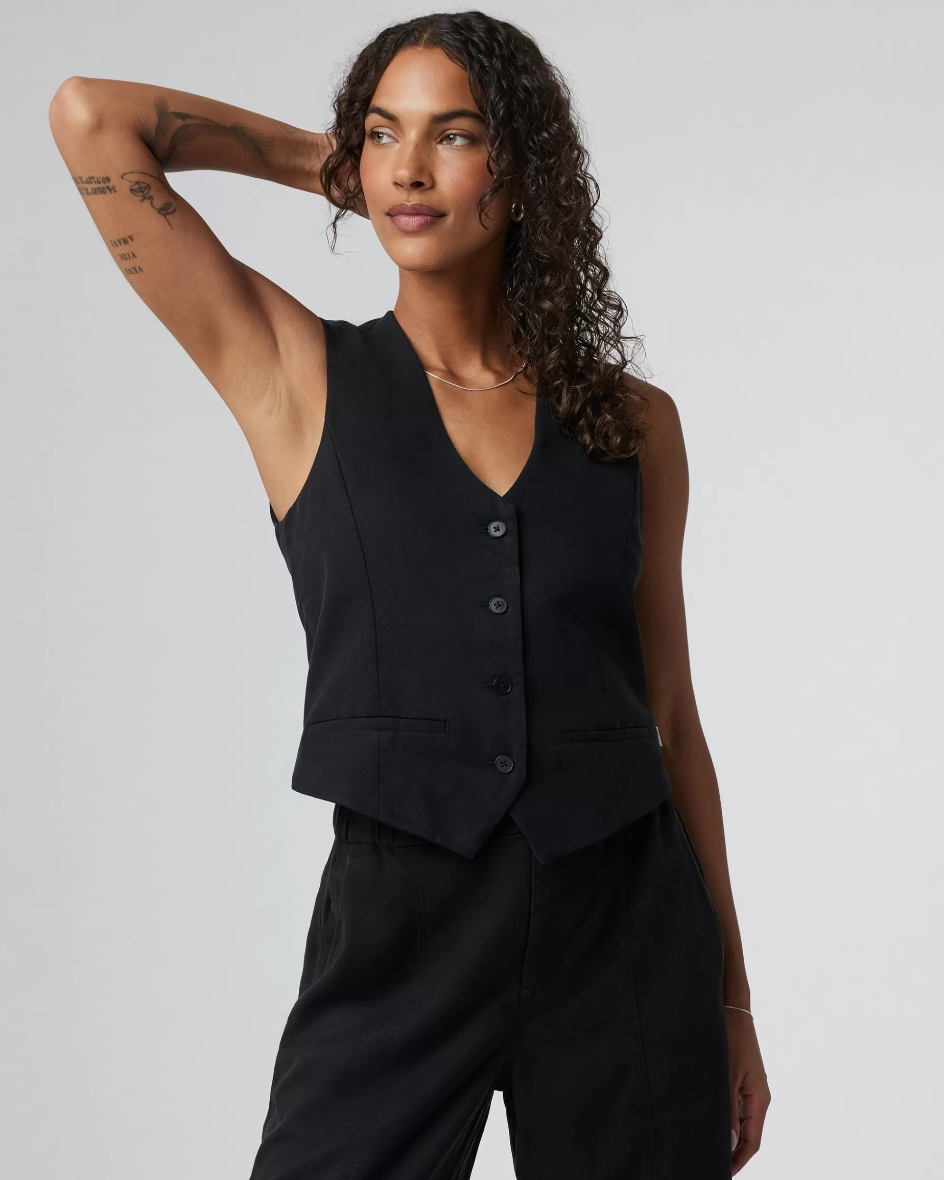 Vuori Coastline Vest Black Best