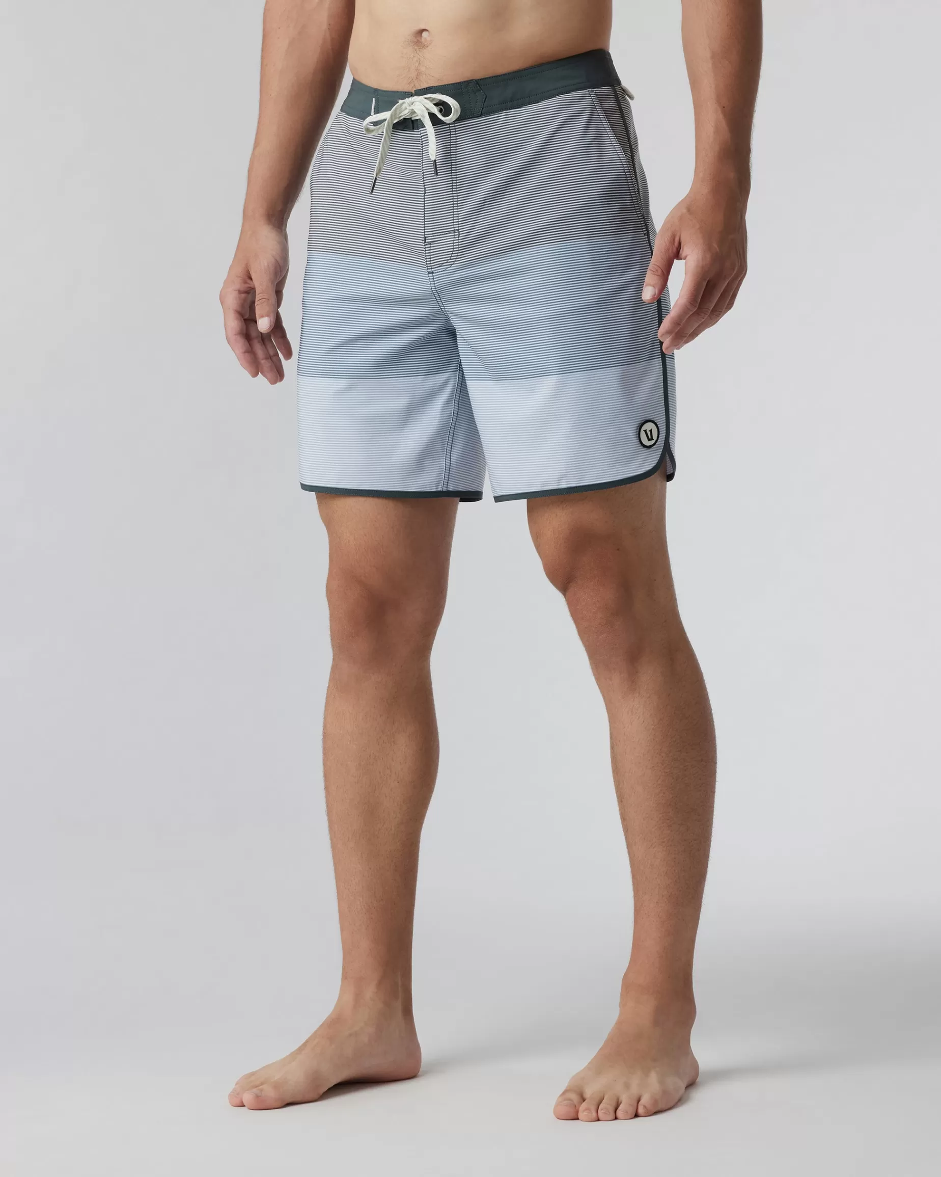 Vuori Cruise Boardshort SmokedBerylWaveStripe Fashion