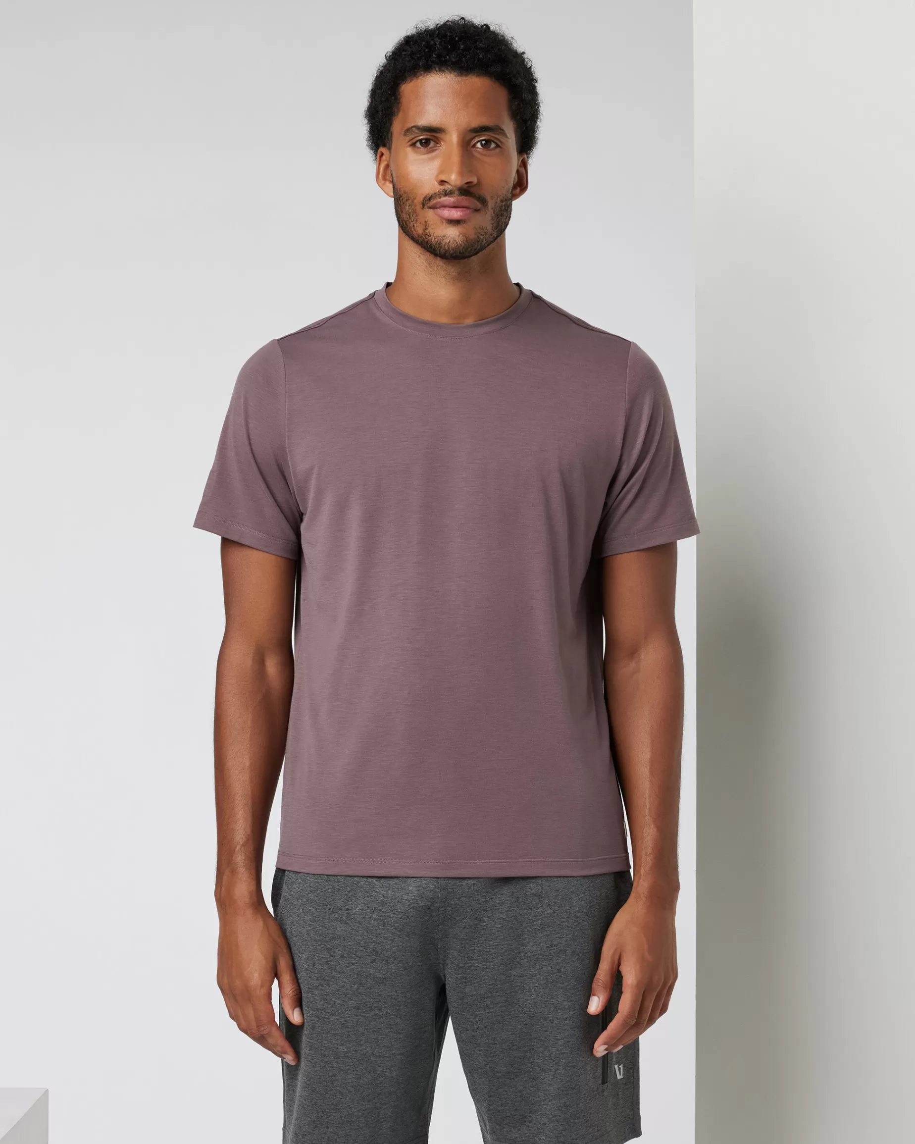 Vuori Current Tech Tee Elderberry Flash Sale