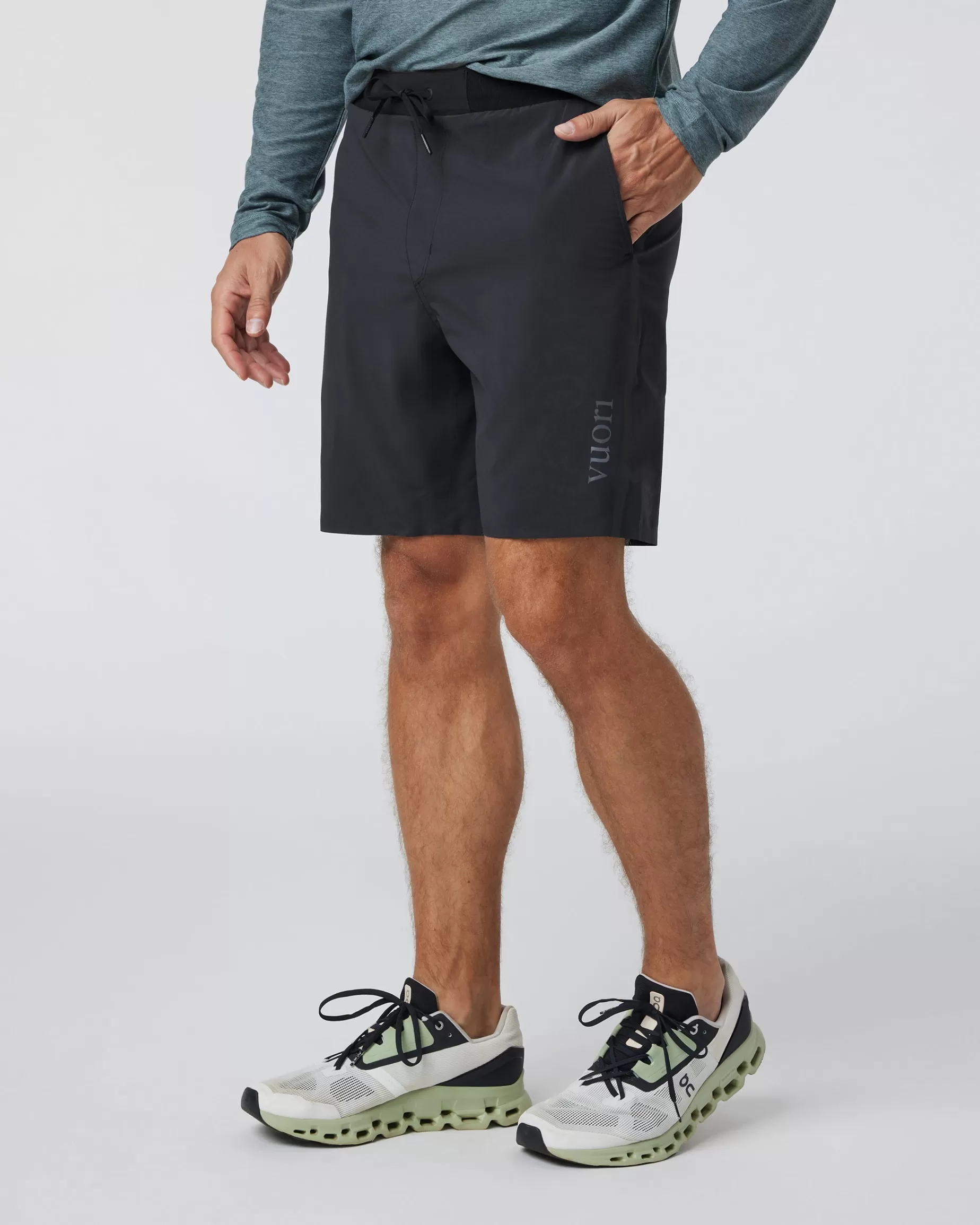 Vuori Domain Performance Short Black Best