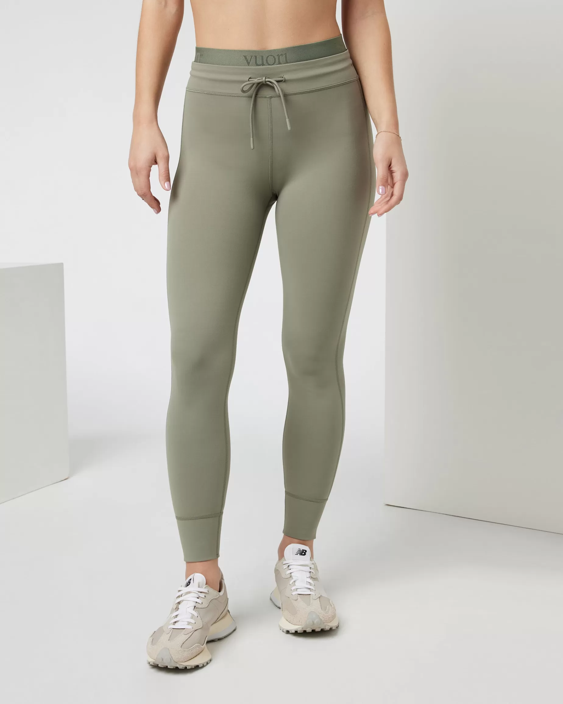 Vuori Elevate Daily Legging Pistachio Discount