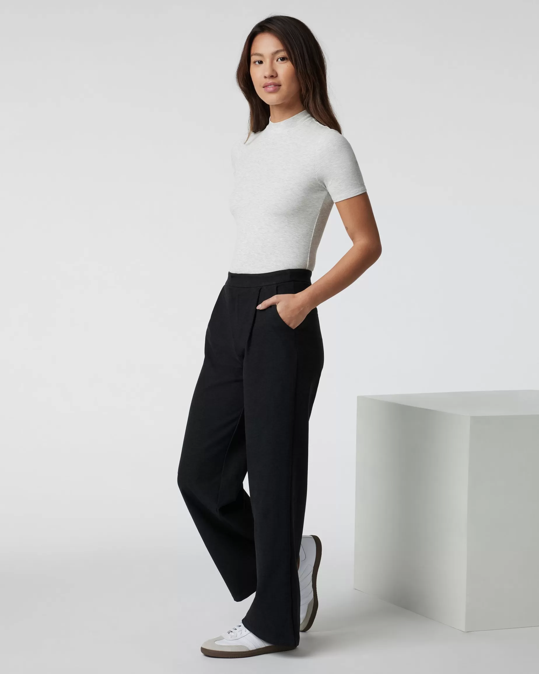 Vuori Elevation Trouser-Short BlackHeather Cheap