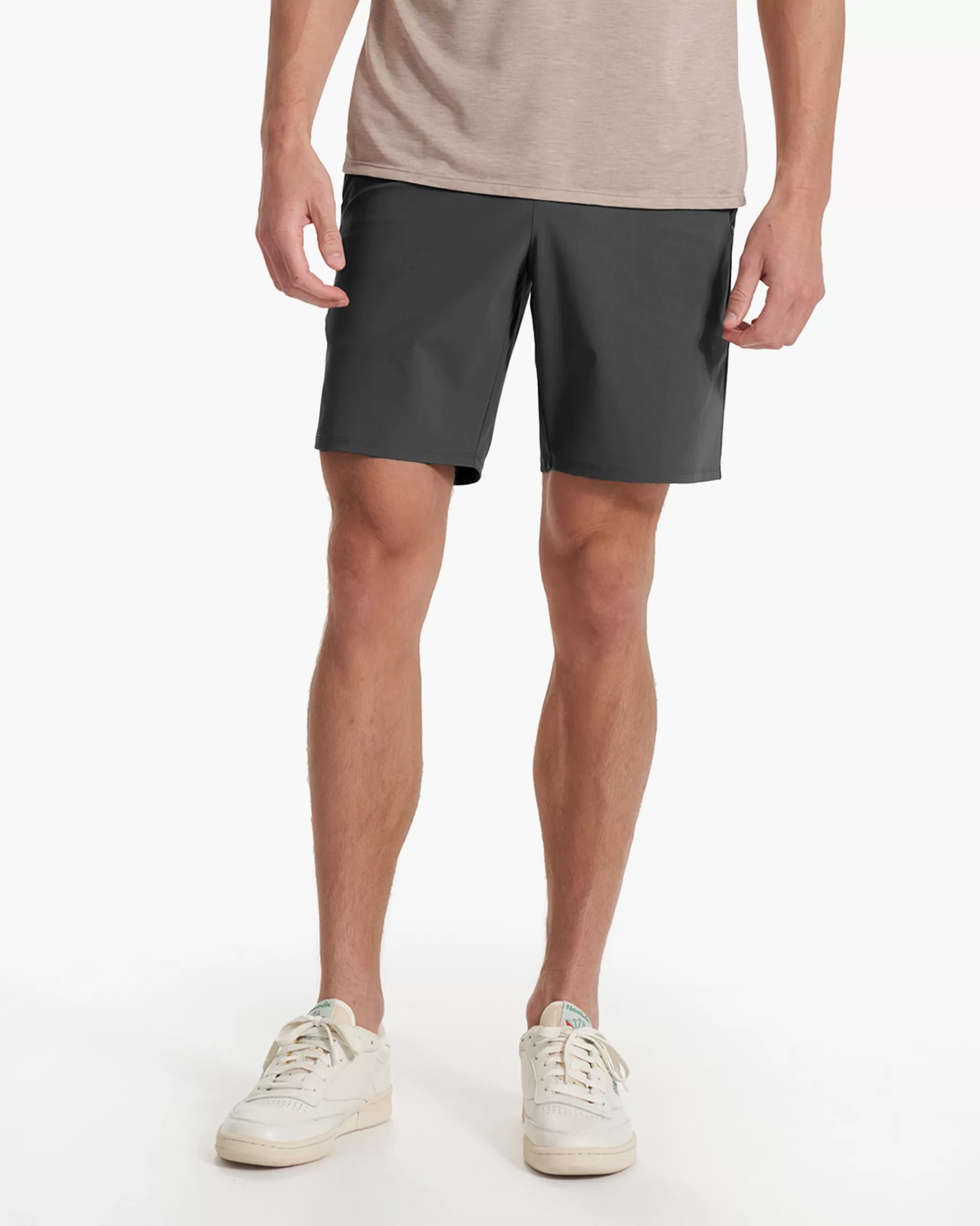 Vuori Fleet Short Charcoal New