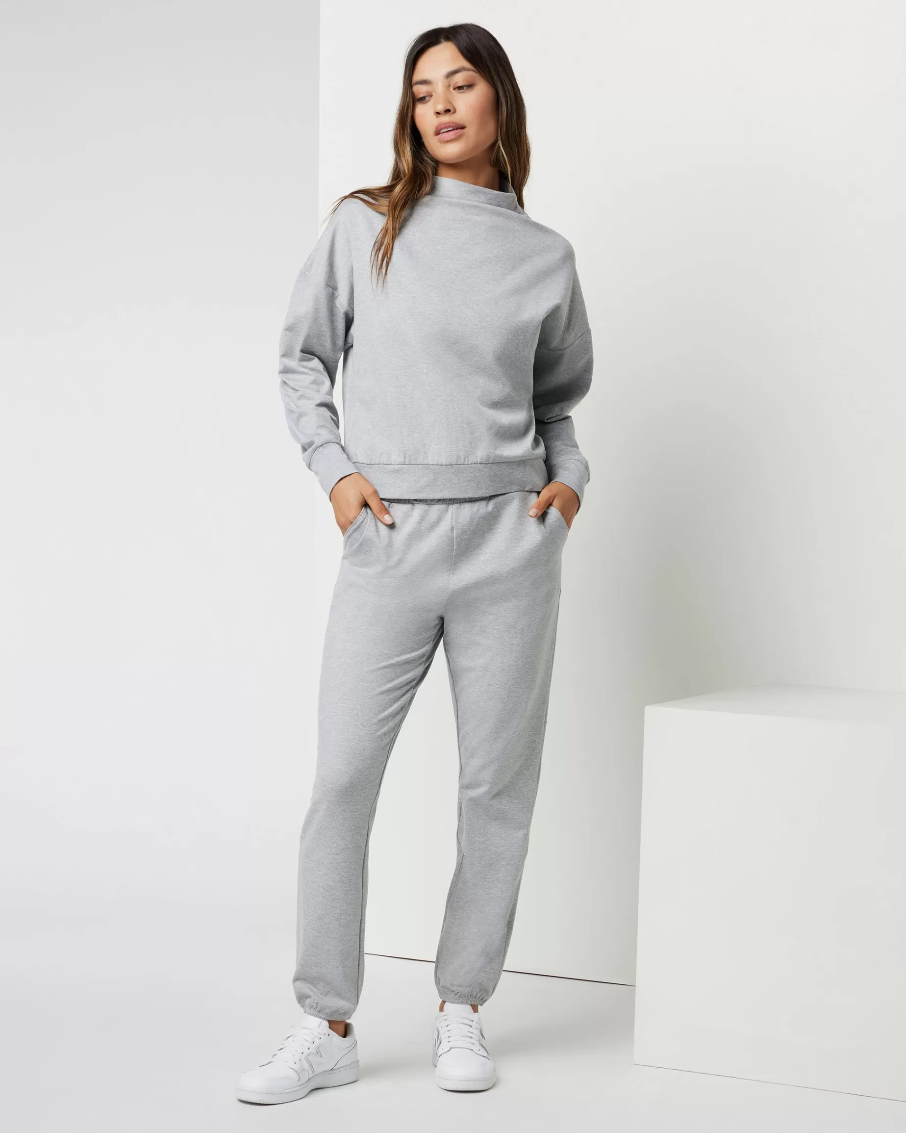 Vuori Granite Performance Jogger LightHeatherGrey Online