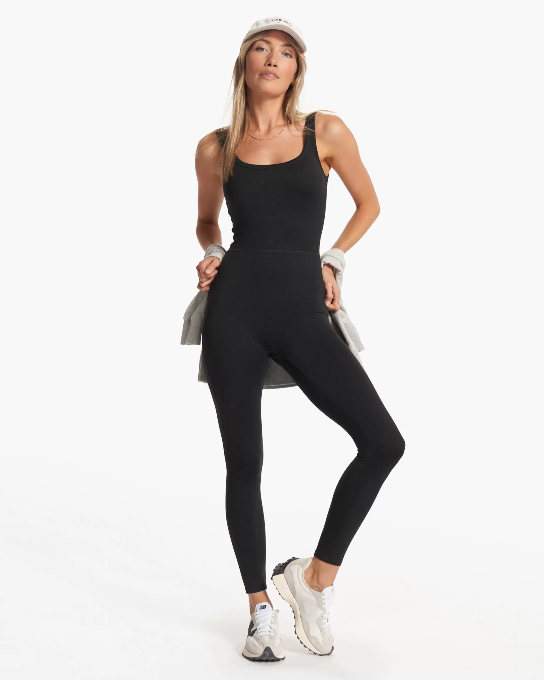 Vuori Halo Essential Jumpsuit BlackHeather Shop