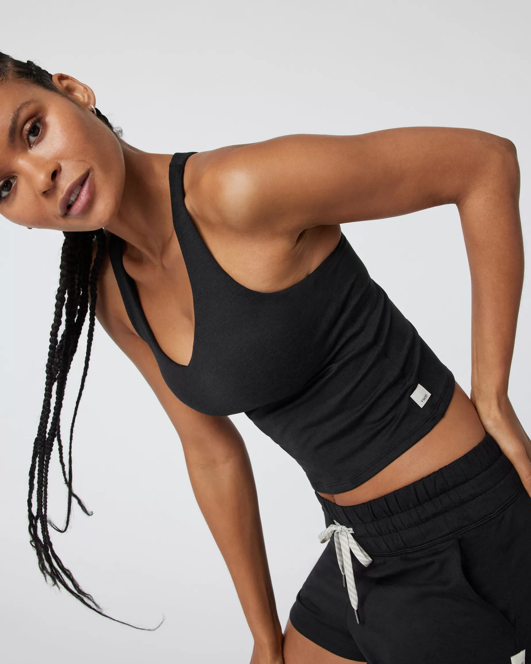 Vuori Halo Performance Crop 2.0 BlackHeather Flash Sale