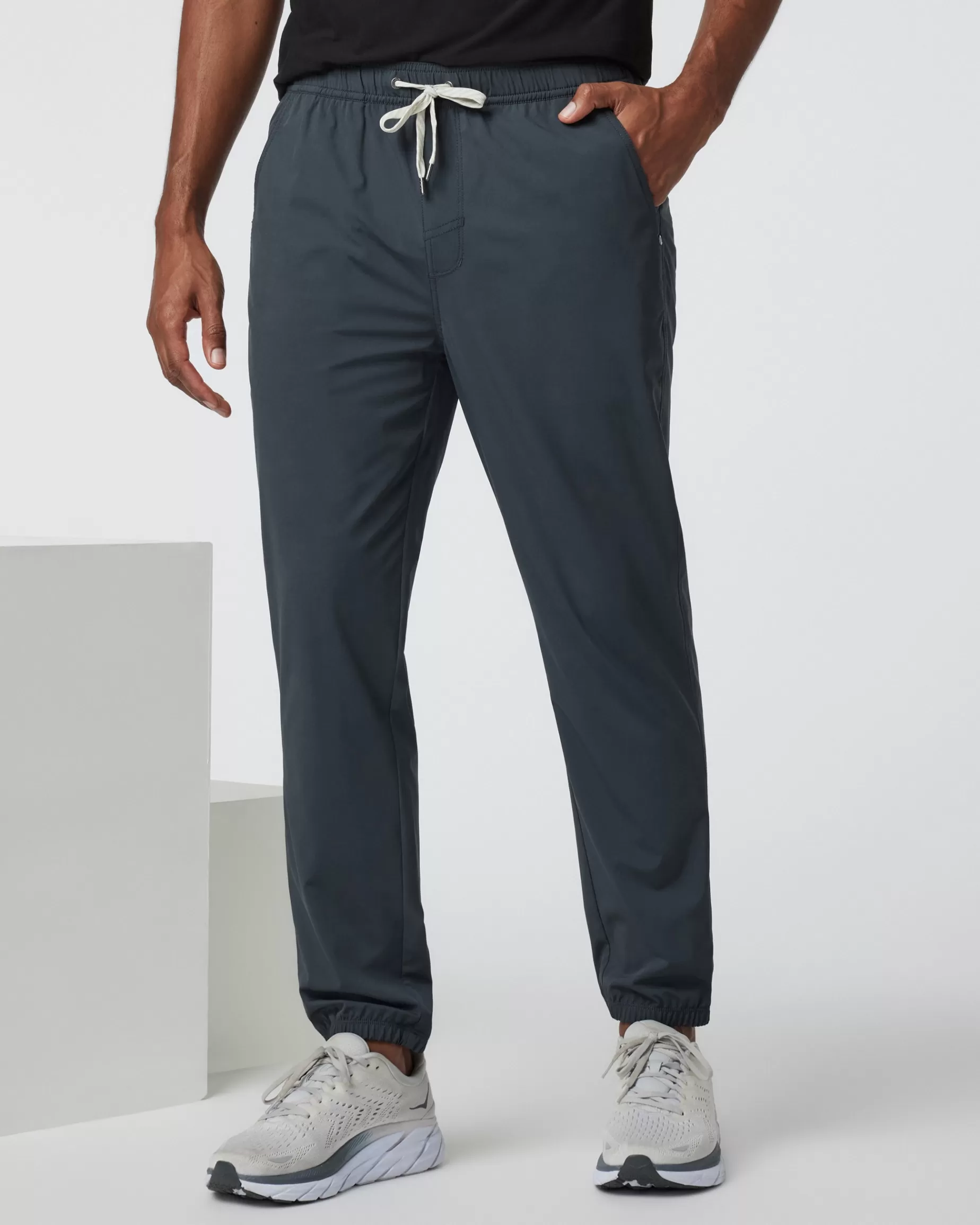 Vuori Kore Jogger Charcoal Sale