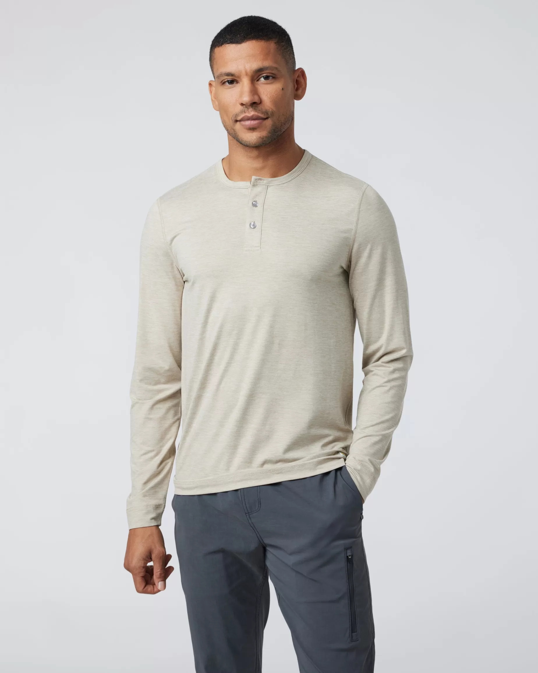 Vuori Long Sleeve Ease Performance Henley ToastHeather Hot