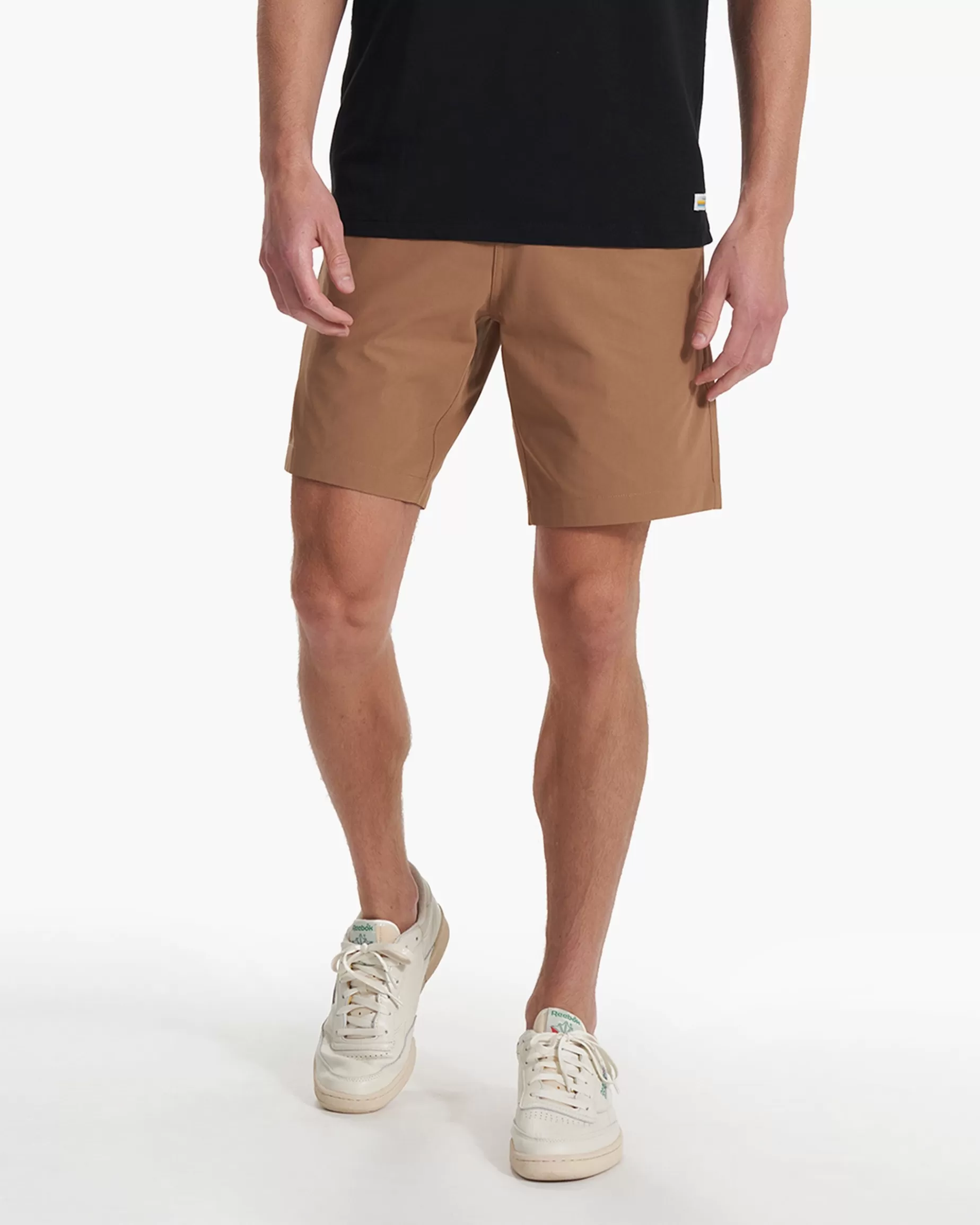 Vuori Meta Short Camel Hot