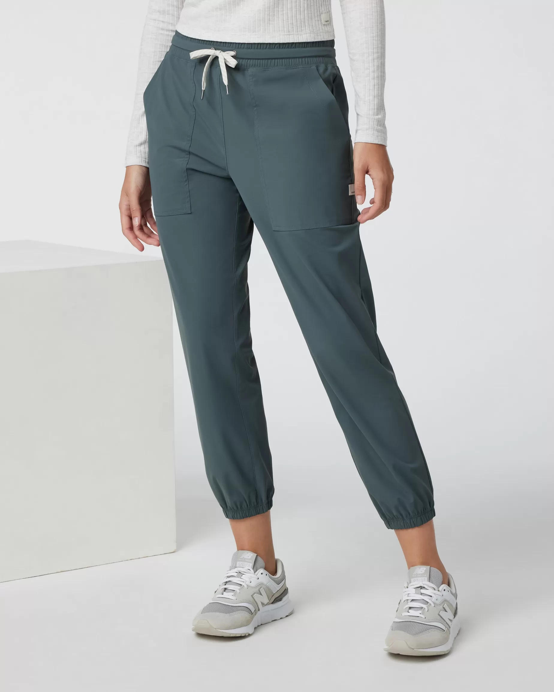 Vuori Miles Jogger SmokedBeryl Best Sale