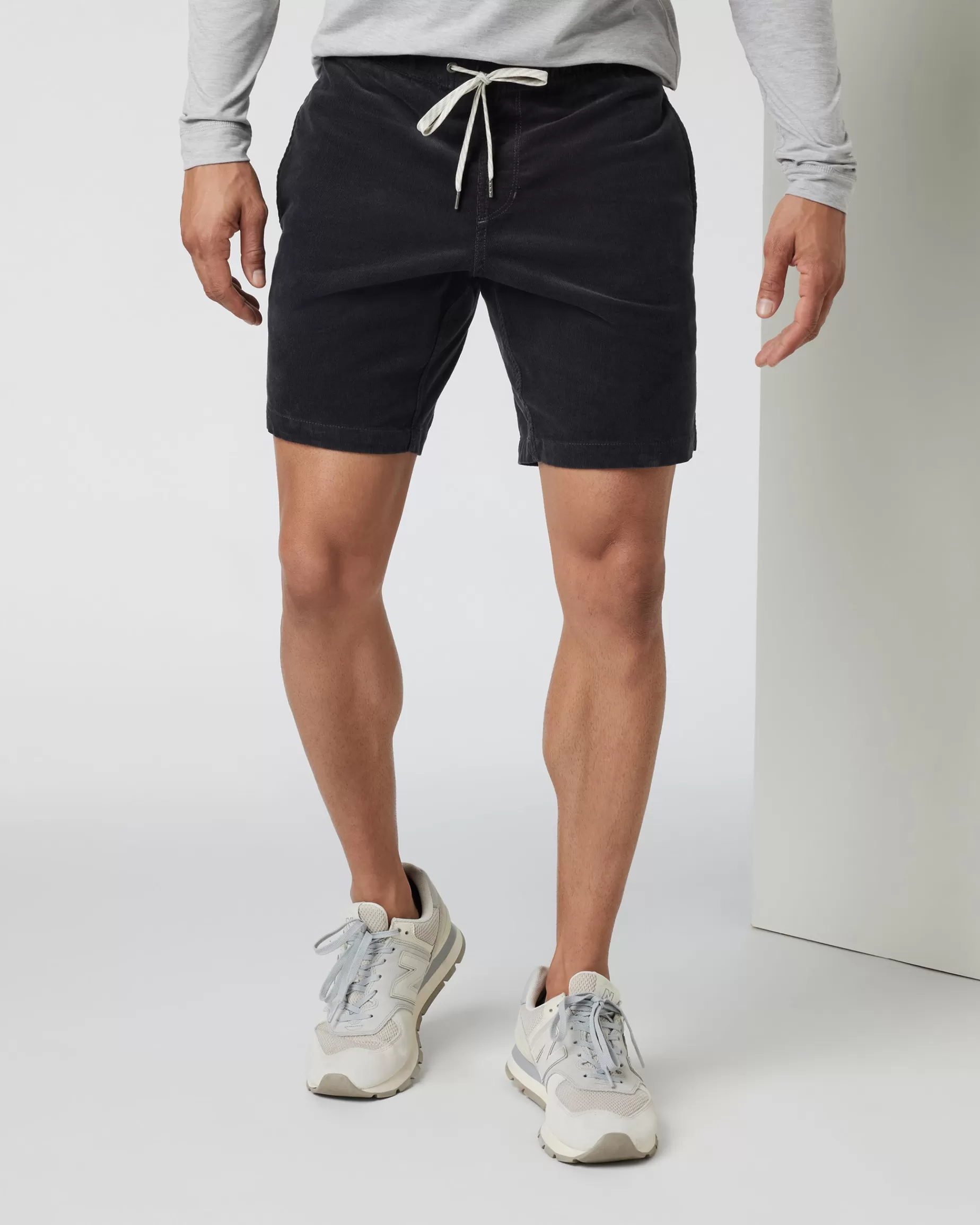 Vuori Optimist Short Charcoal Fashion