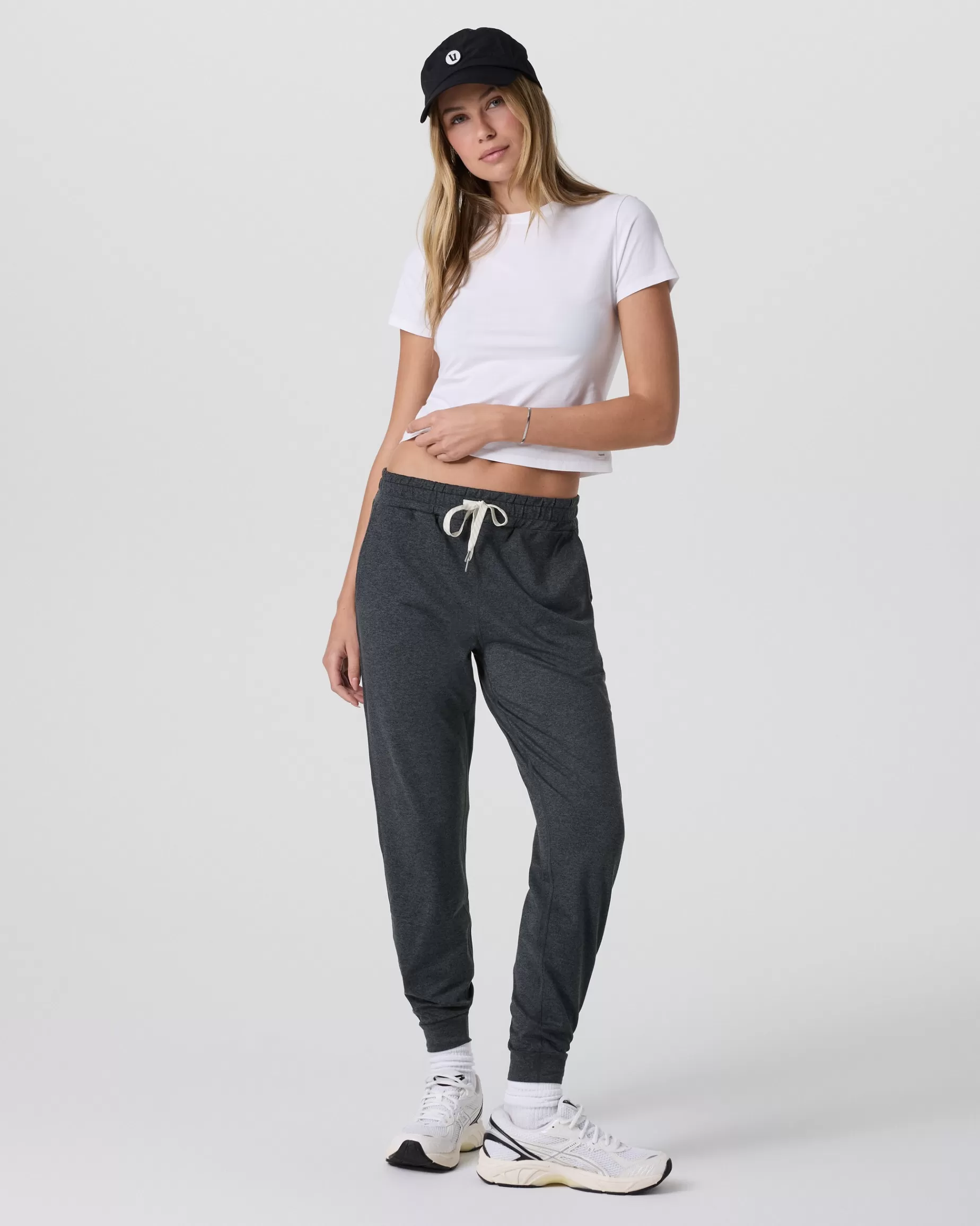 Vuori Performance Jogger CharcoalHeather Flash Sale