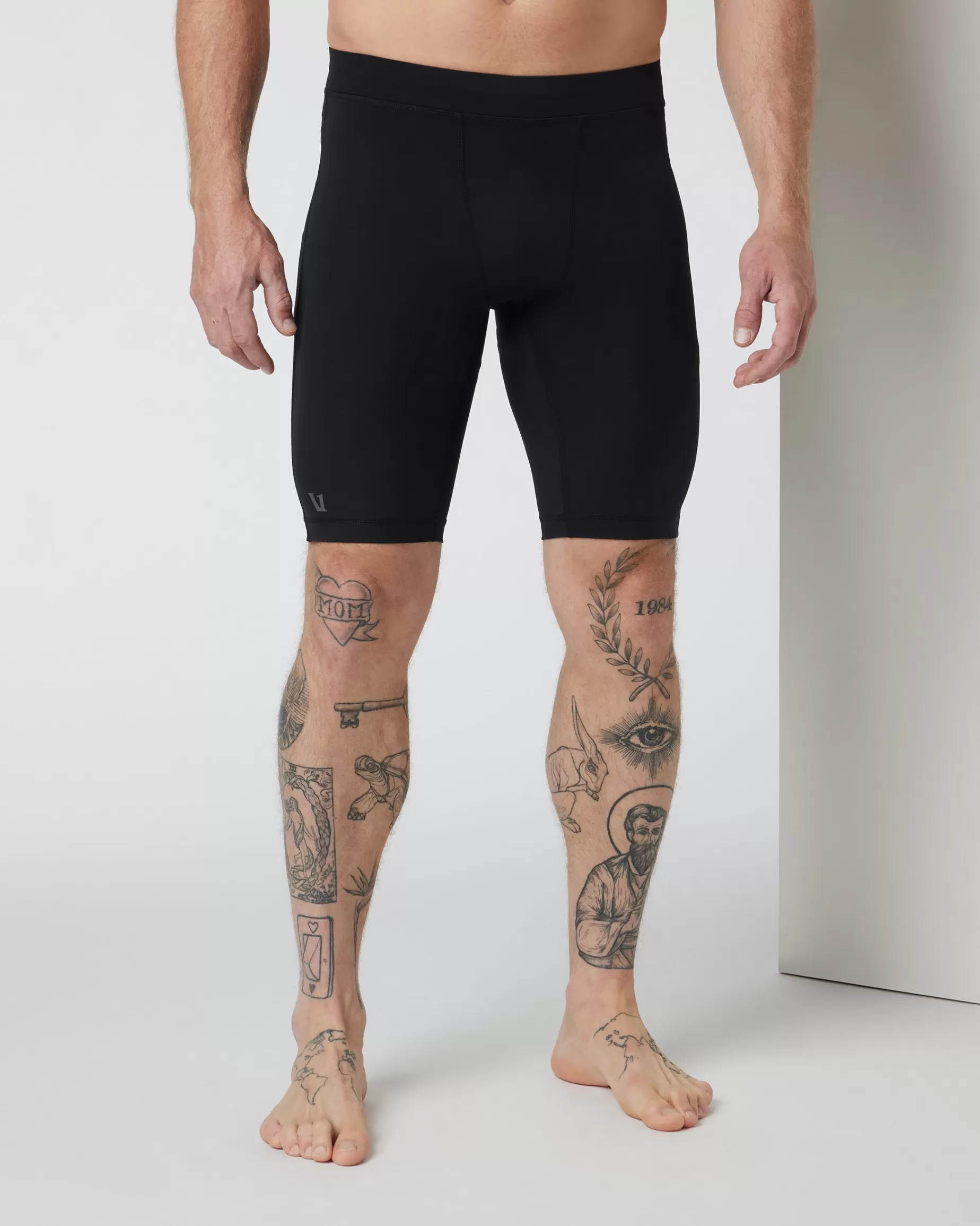 Vuori PR Short Black Cheap