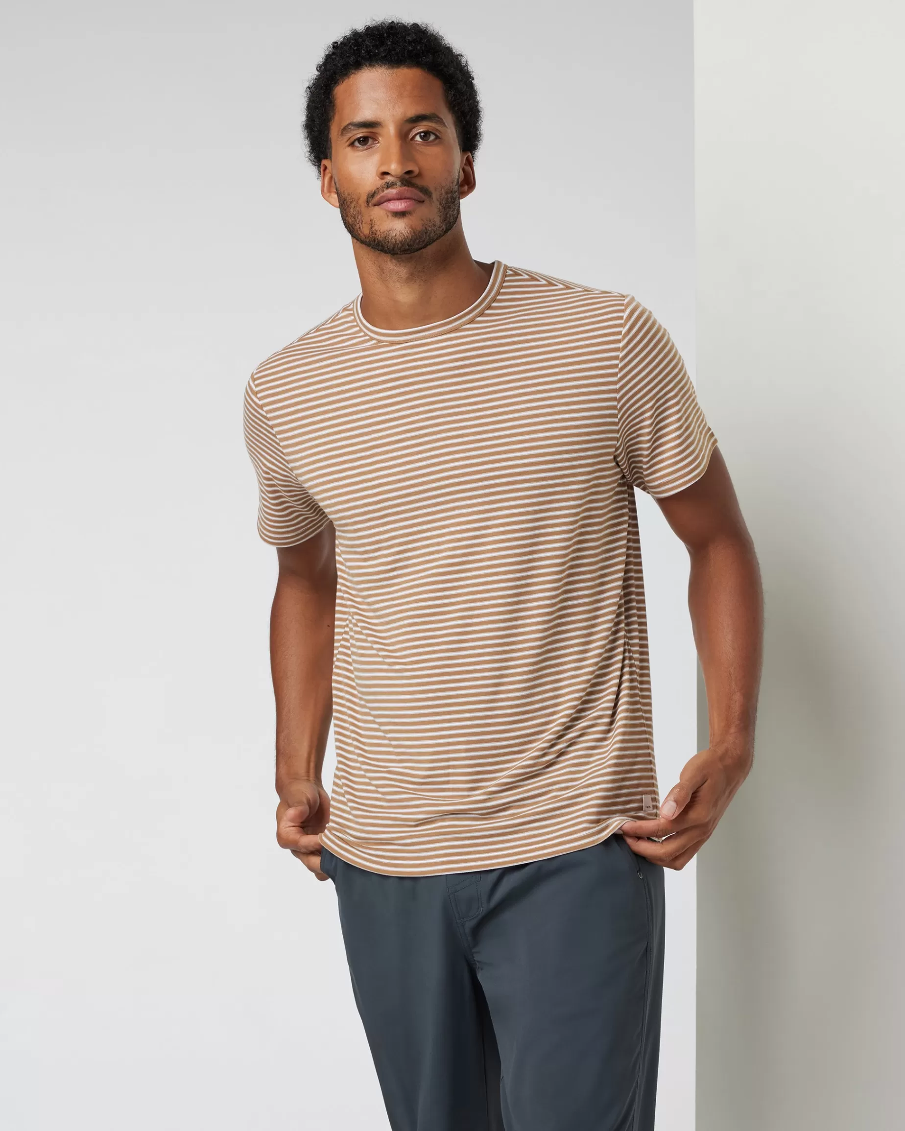 Vuori Short Sleeve Current Stripe Tee Bronze Clearance