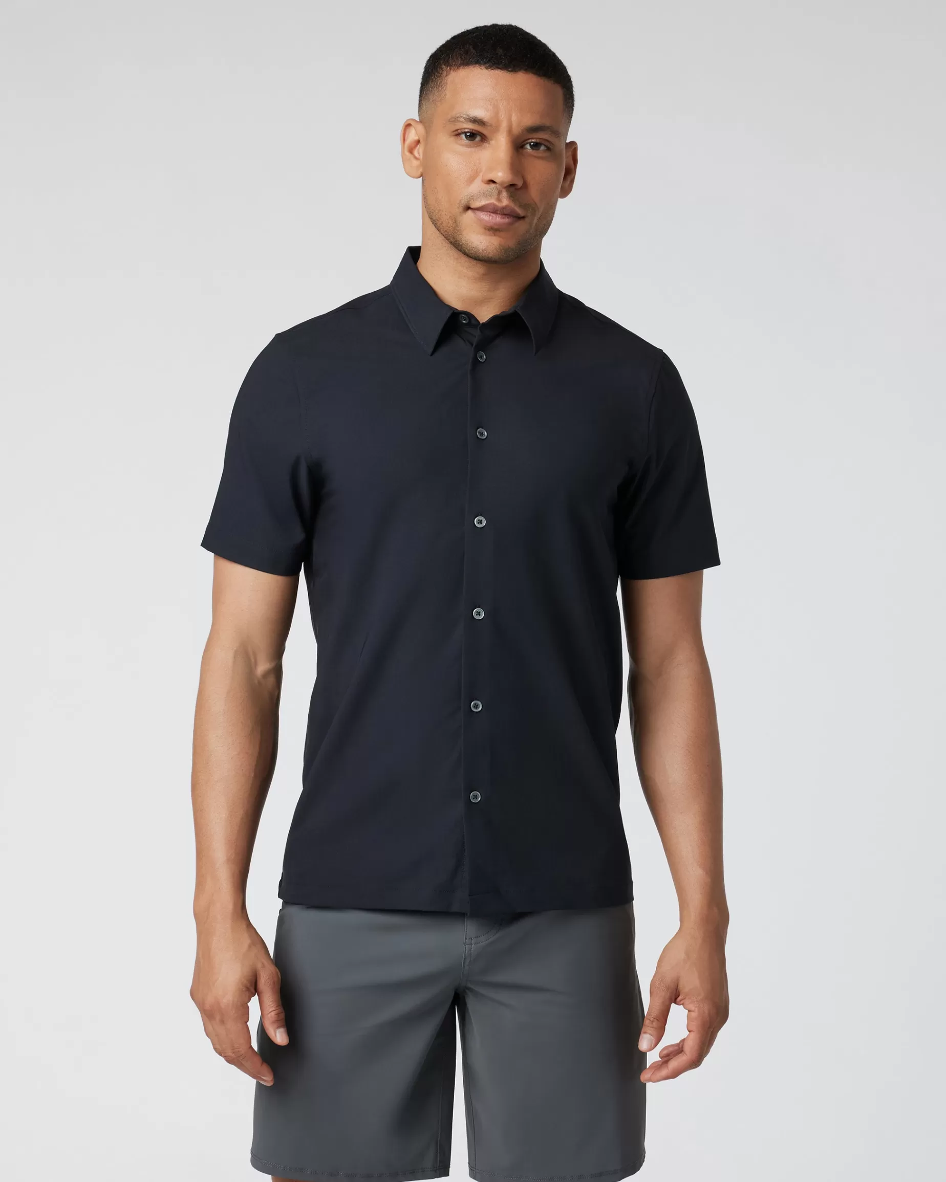 Vuori Short Sleeve Manhattan Button Down Black Online