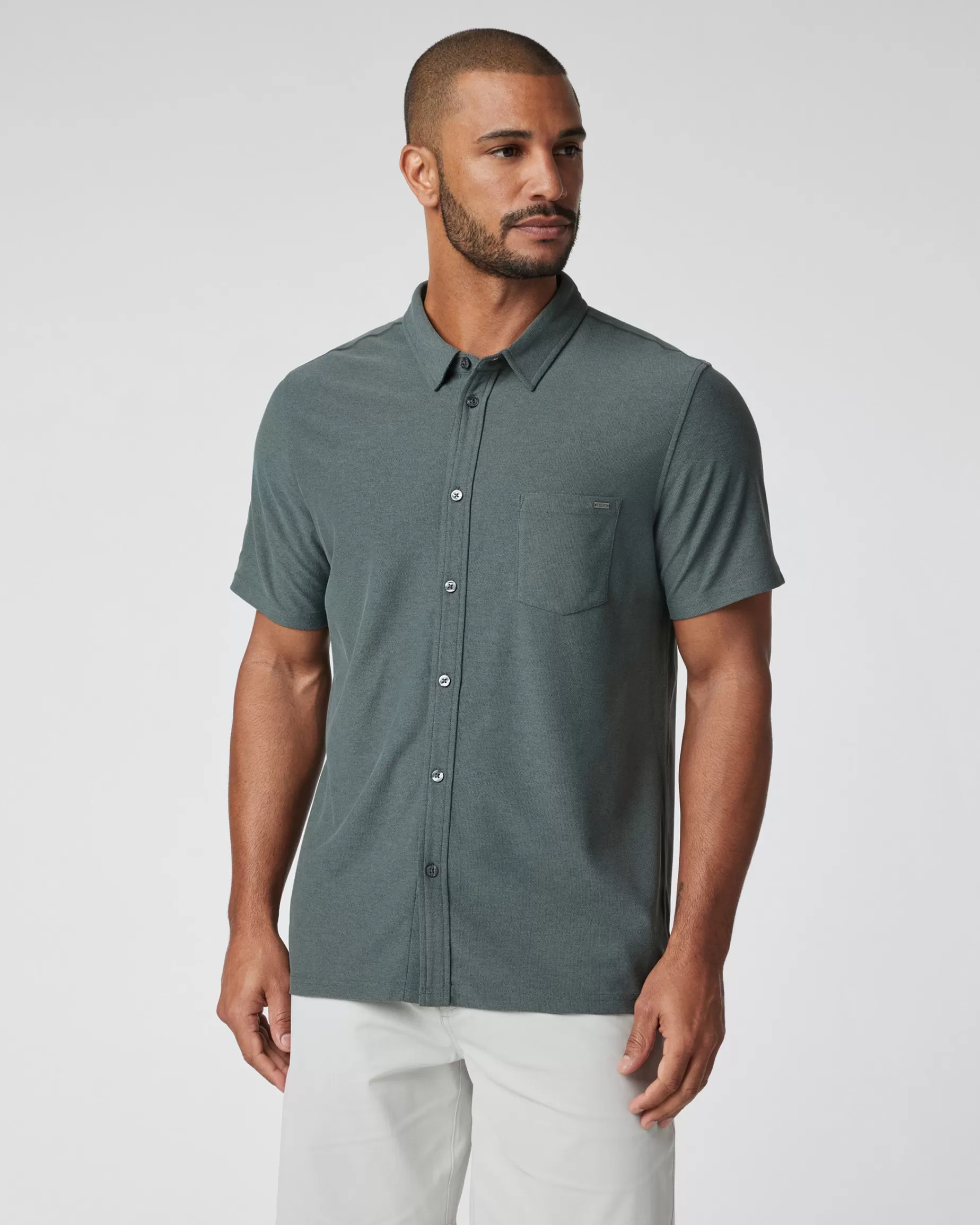 Vuori Short-Sleeve Ace Button Down SmokedBeryl Cheap