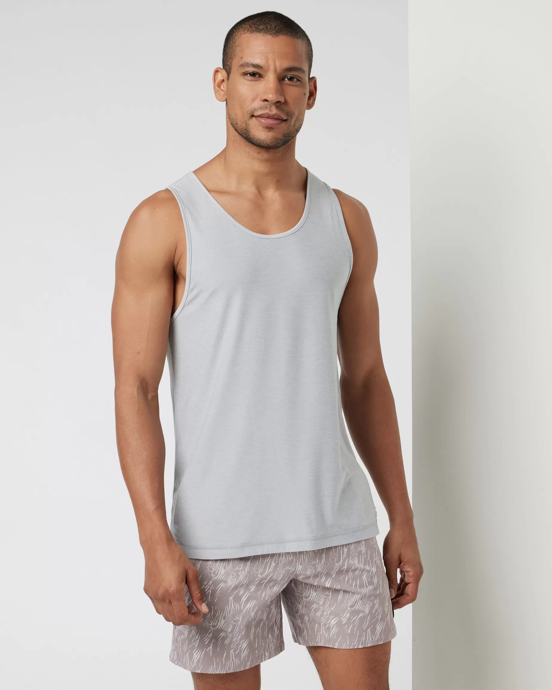 Vuori Strato Tech Tank PlatinumHeather Discount