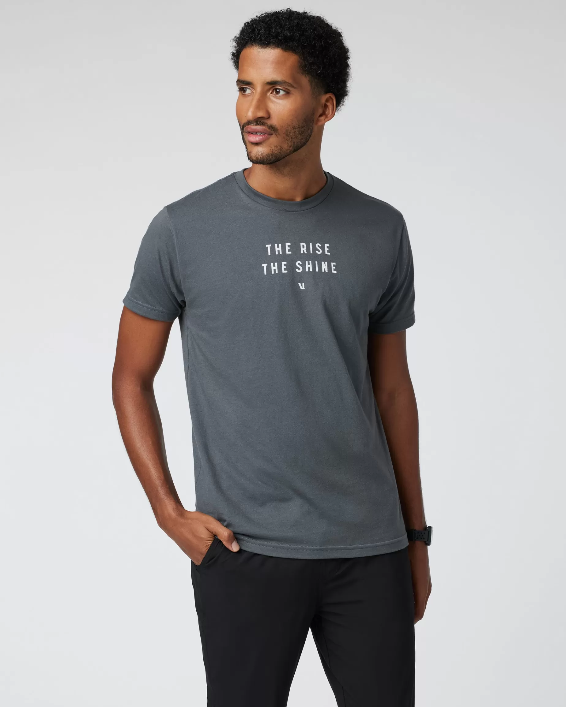 Vuori The Rise The Shine Tee Charcoal Hot