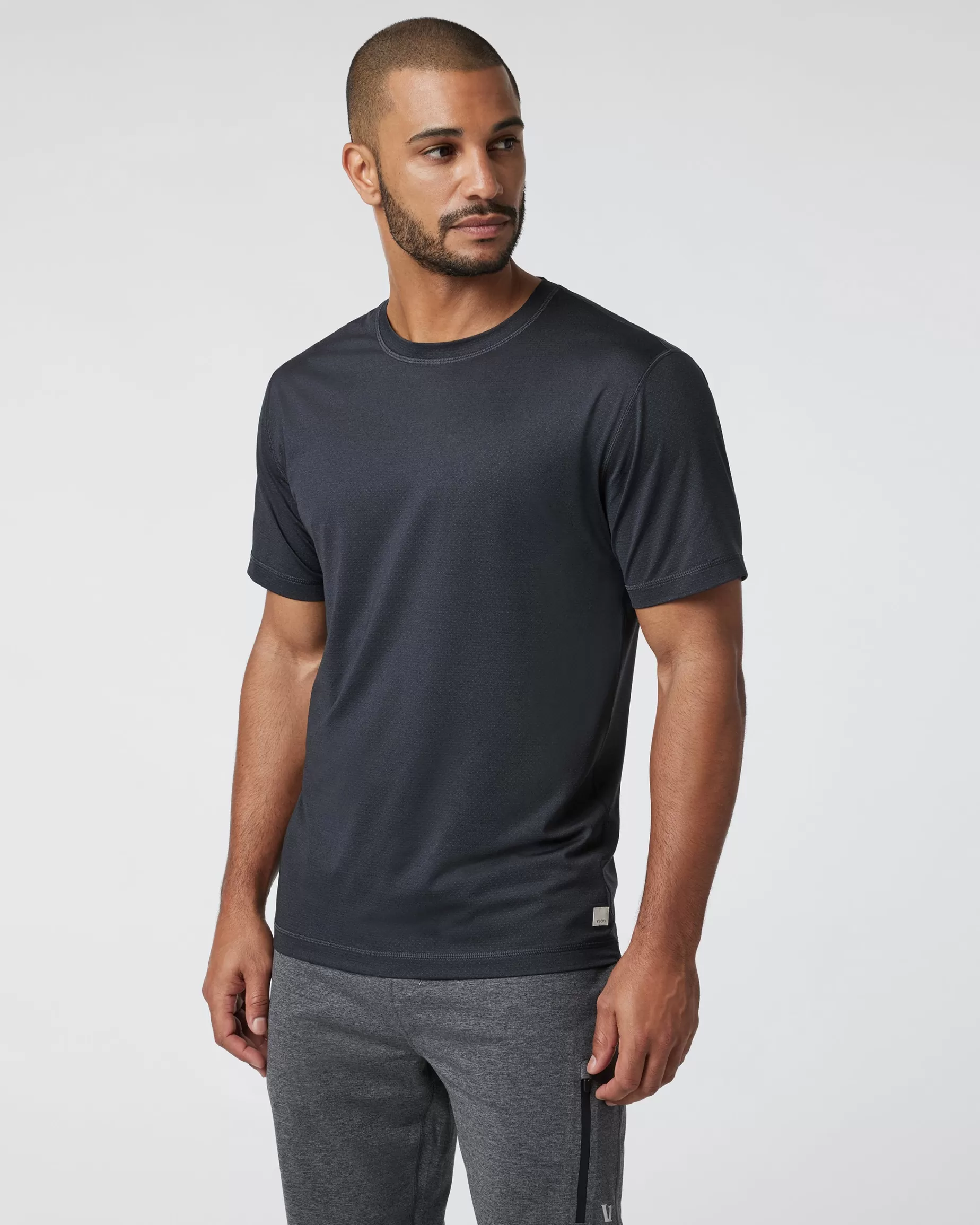 Vuori Tradewind Performance Tee 2.0 BlackHeather Outlet