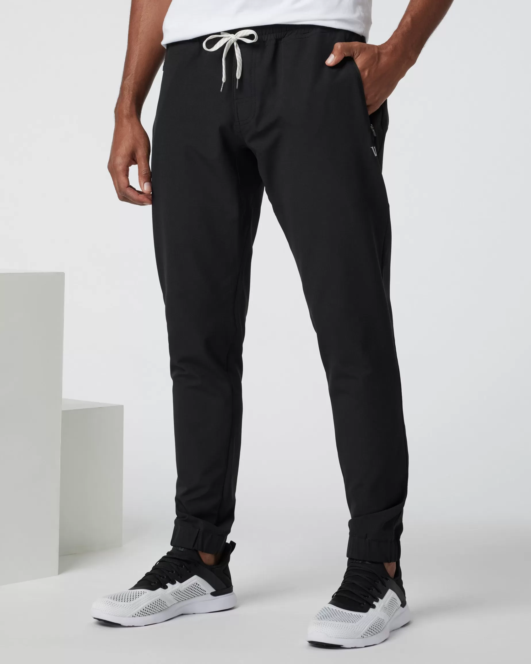 Vuori Transit Jogger Black Best