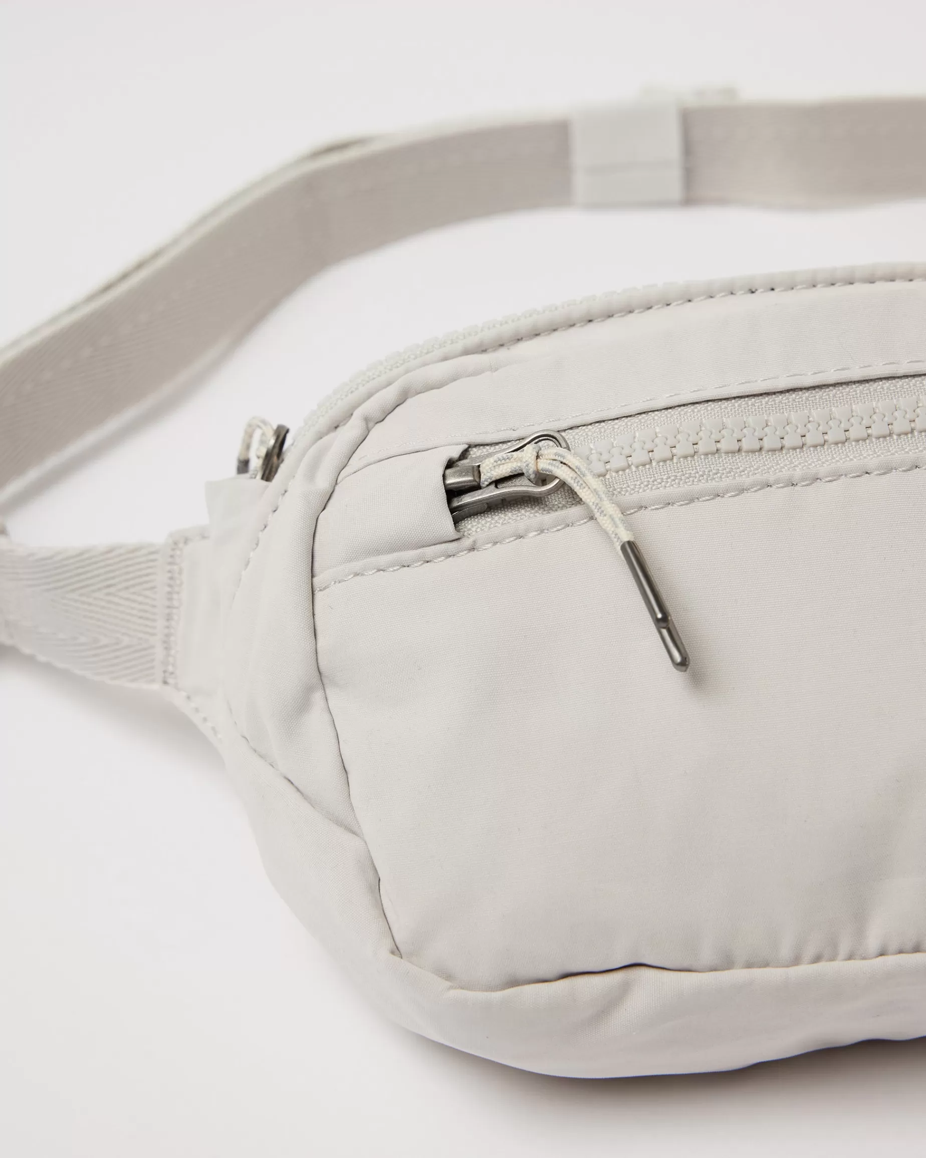 Vuori Hip Pack Salt Cheap