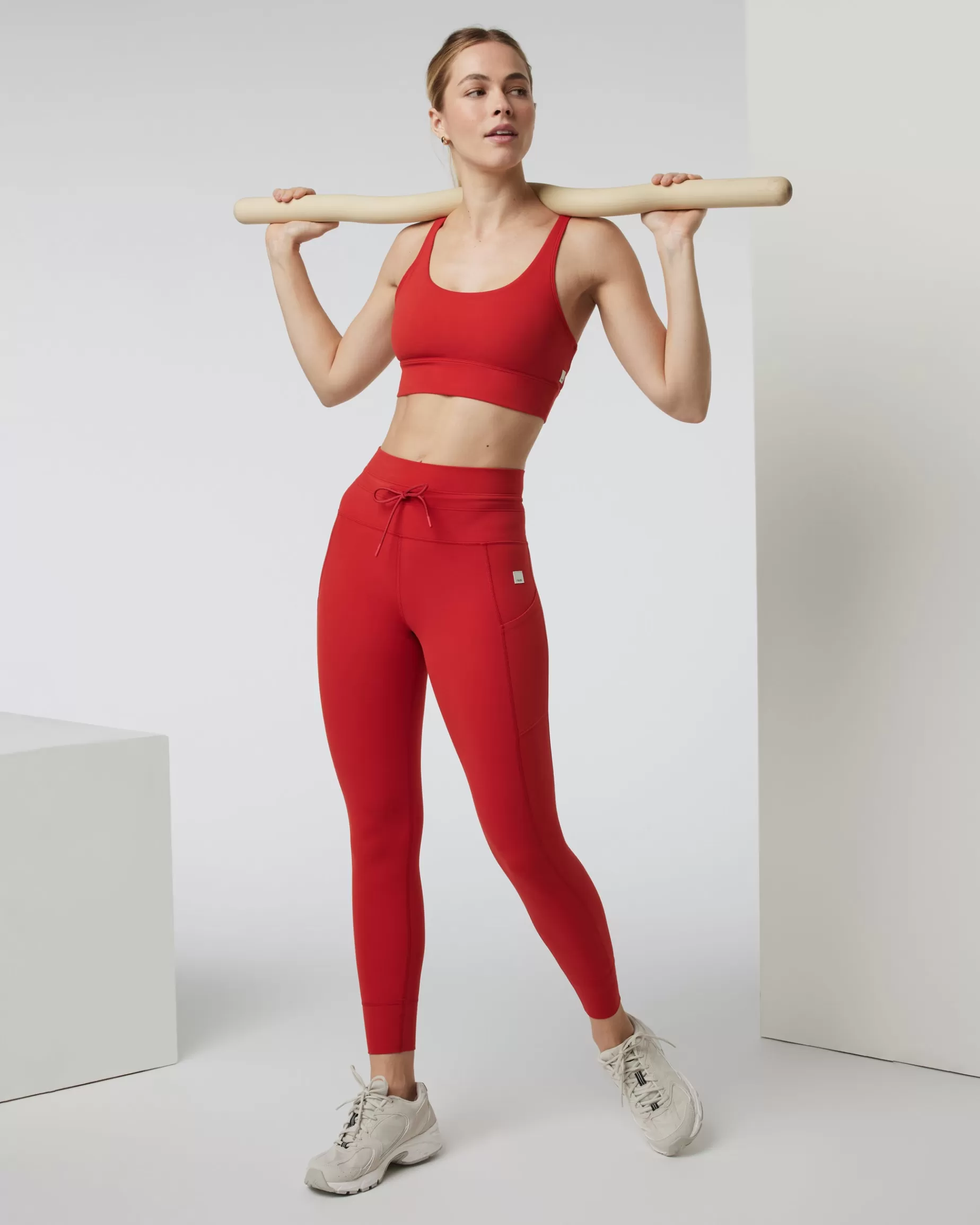 Vuori Yosemite Longline Bra Scarlet Shop